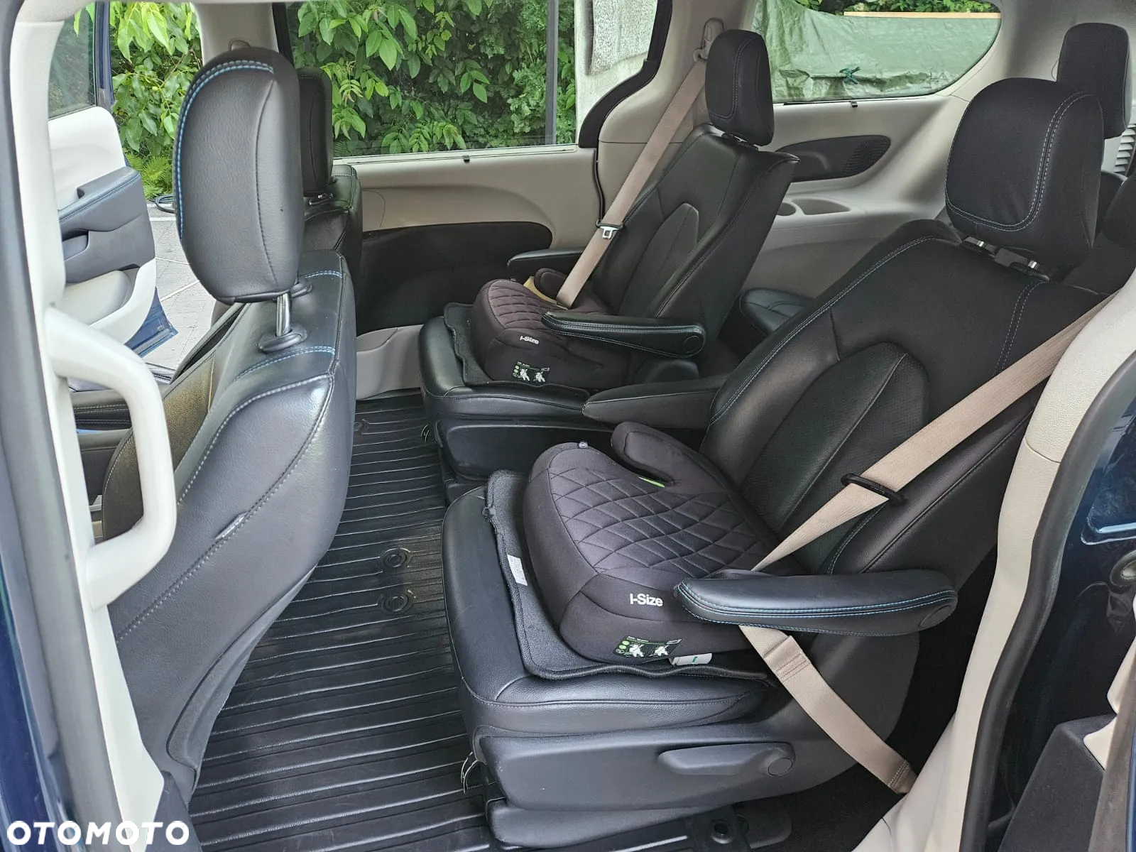 Chrysler Pacifica - 21