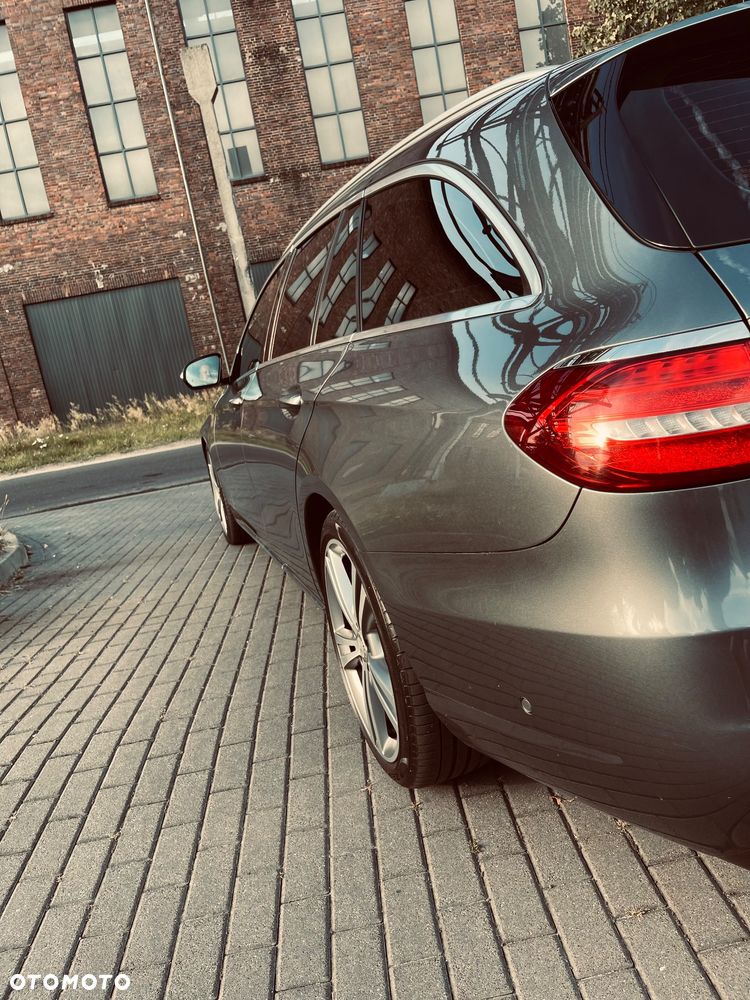 Mercedes-Benz Klasa E 220 d Business Edition 9G-TRONIC - 18
