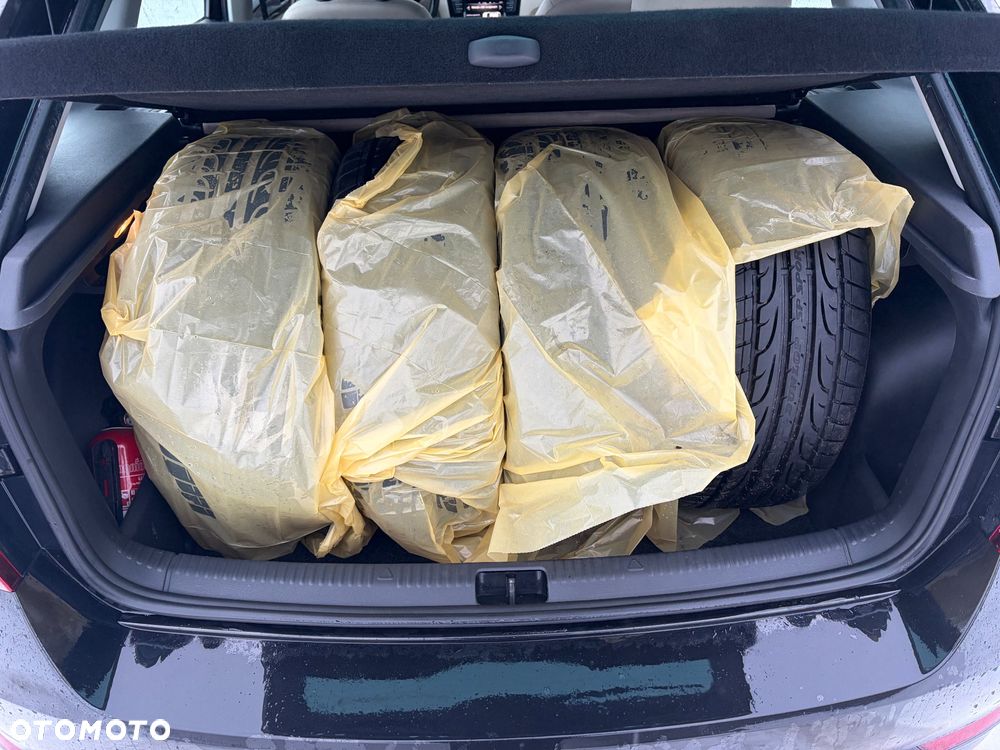 Skoda RAPID 1.0 TSI Style DSG - 17