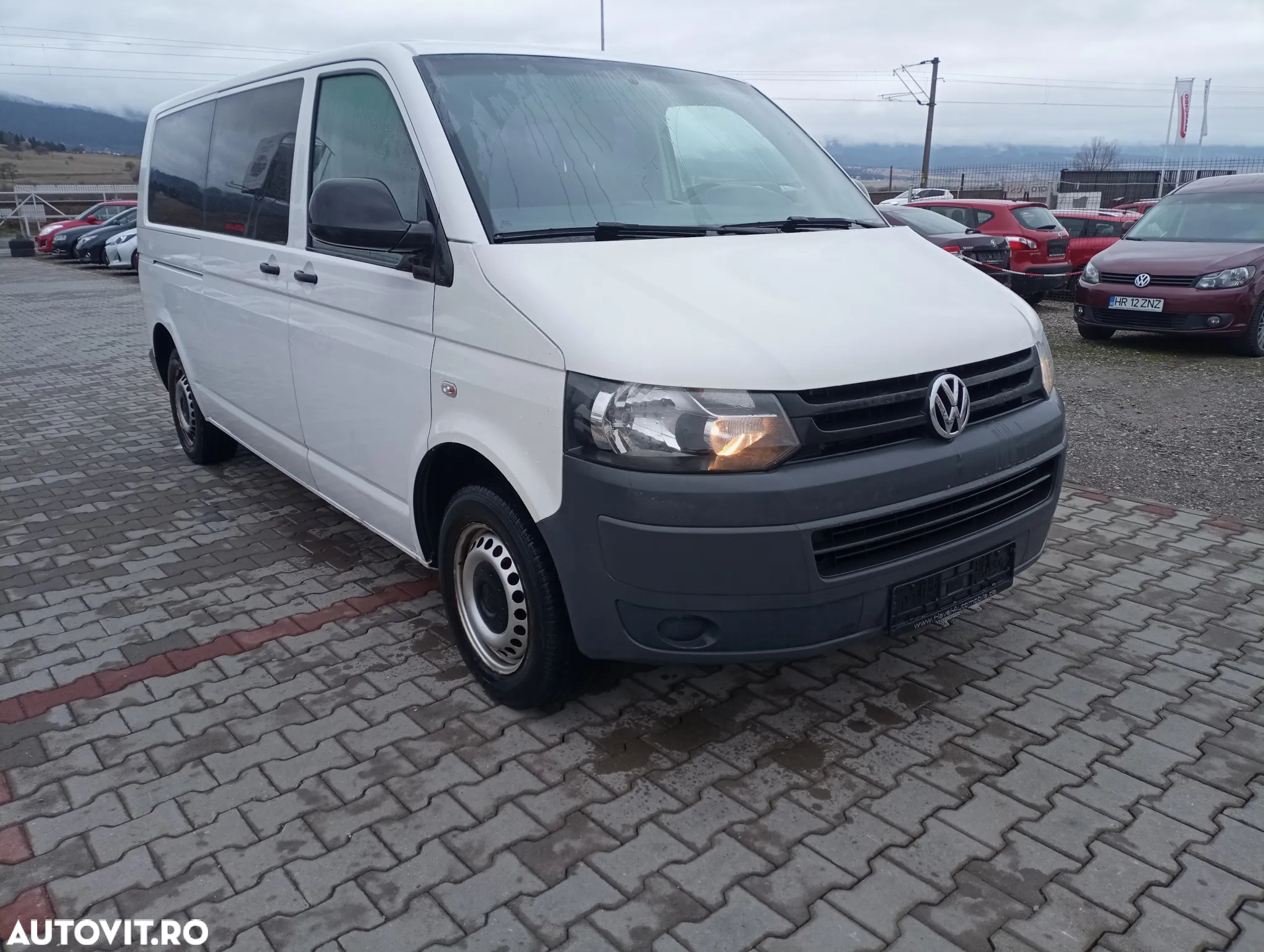 Volkswagen Transporter - 2