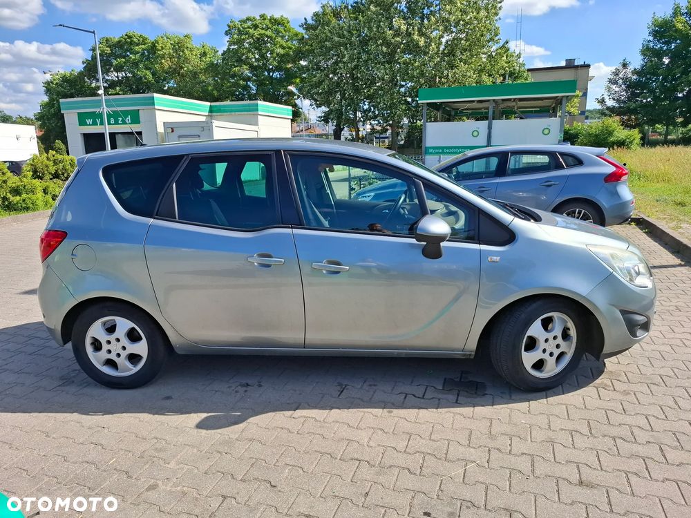 Opel Meriva 1.4 T Essentia - 8
