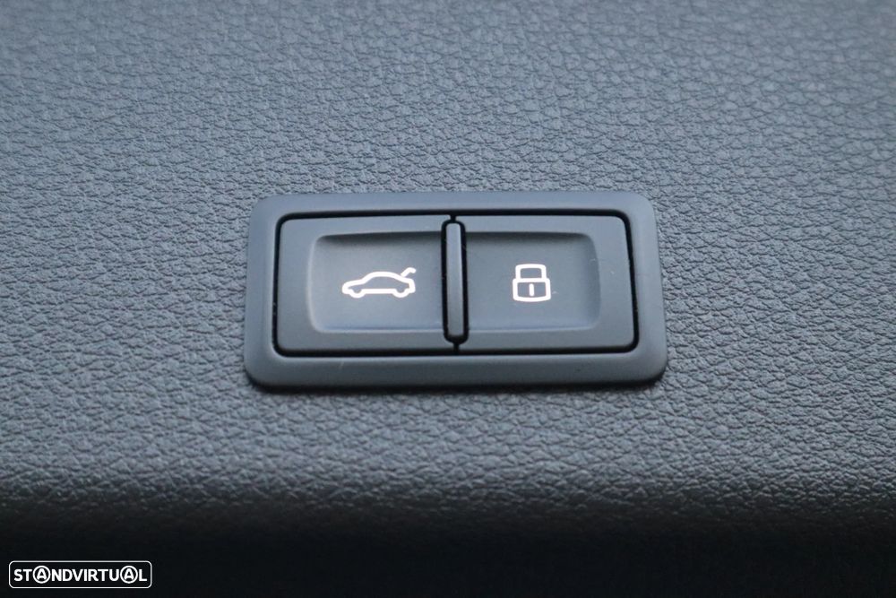 Audi e-tron 55 quattro - 15