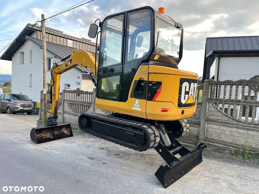 Caterpillar 302.5C * Minikoparka CAT 302.5 * 3 Tony * Długie Ramie * Stan Bardzo Dobry * - 18
