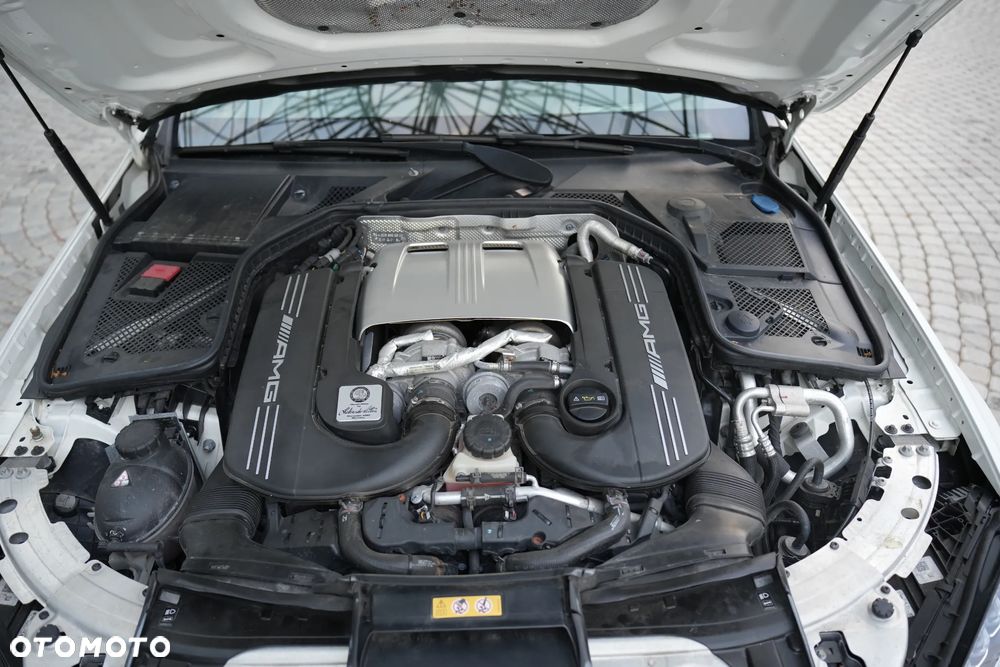 Mercedes-Benz Klasa C AMG 63 S - 15