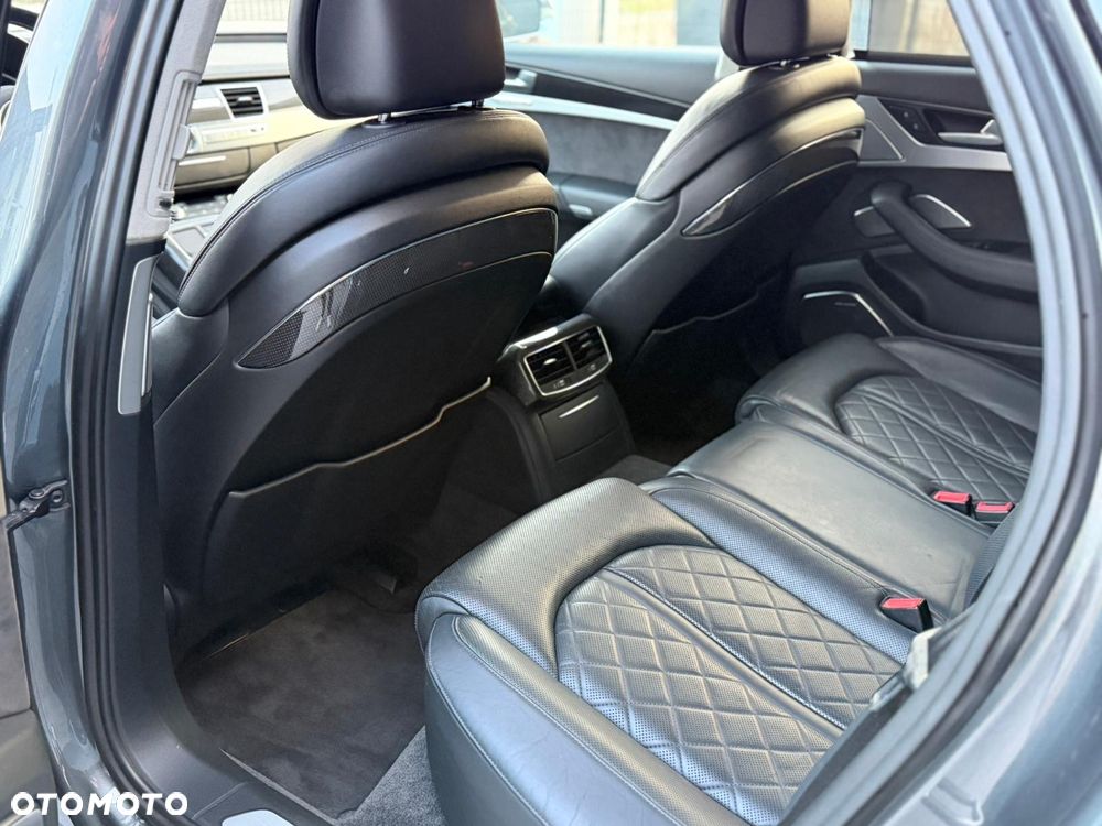 Audi S8 Standard - 11