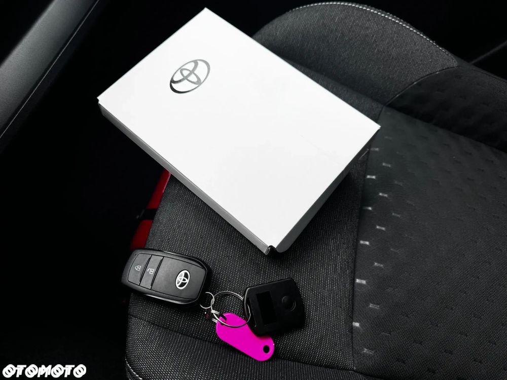 Toyota Corolla 1.8 Hybrid Comfort - 36