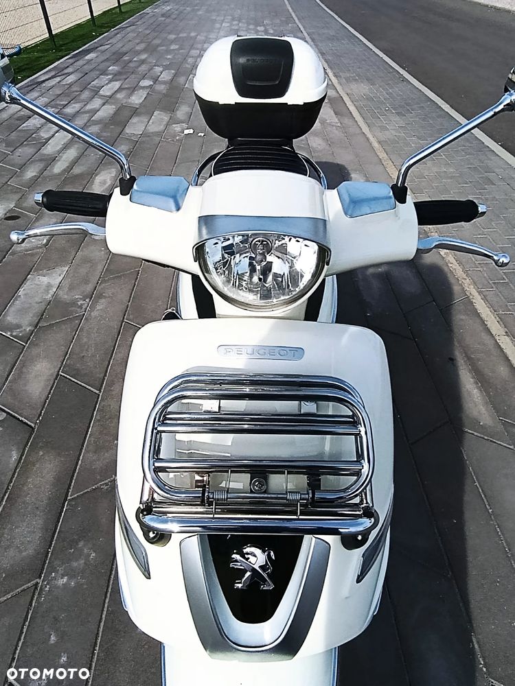 Peugeot Django - 3