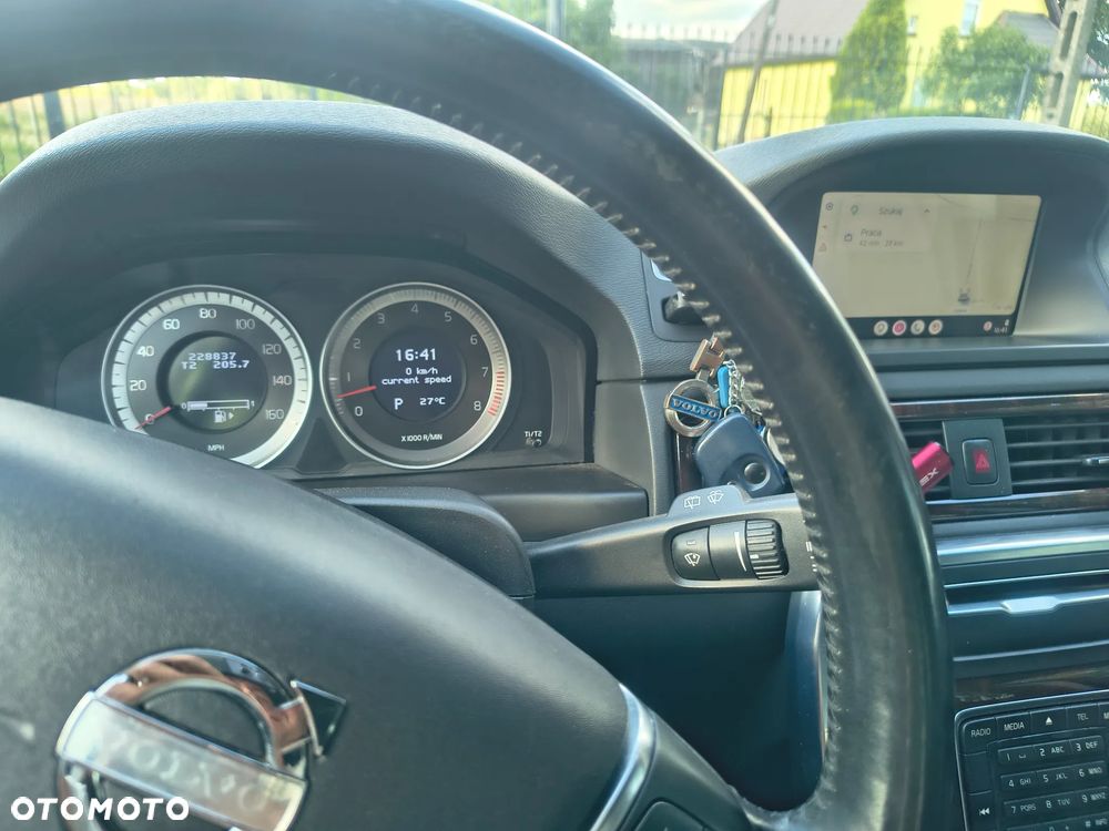 Volvo XC 70 - 13