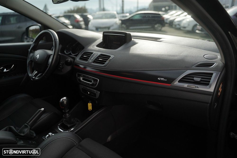 Renault Mégane Sport Tourer 1.5 dCi GT Line SS - 37