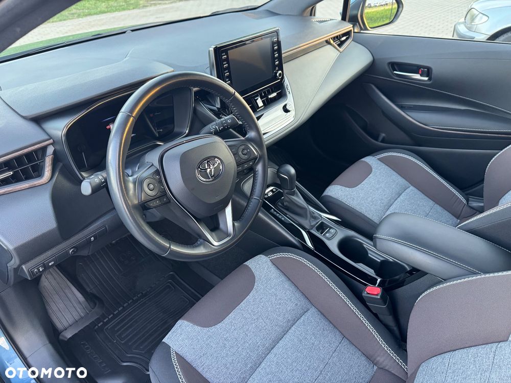 Toyota Corolla 1.8 Hybrid Trek - 18