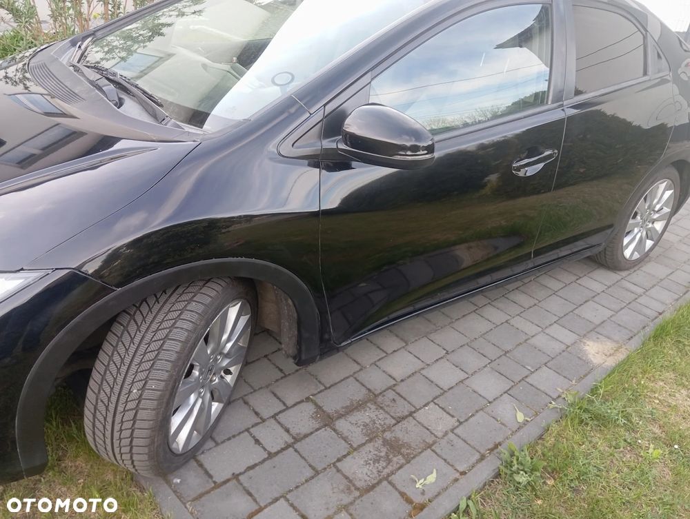Honda Civic 1.6 i-DTEC Comfort Black Edition - 4