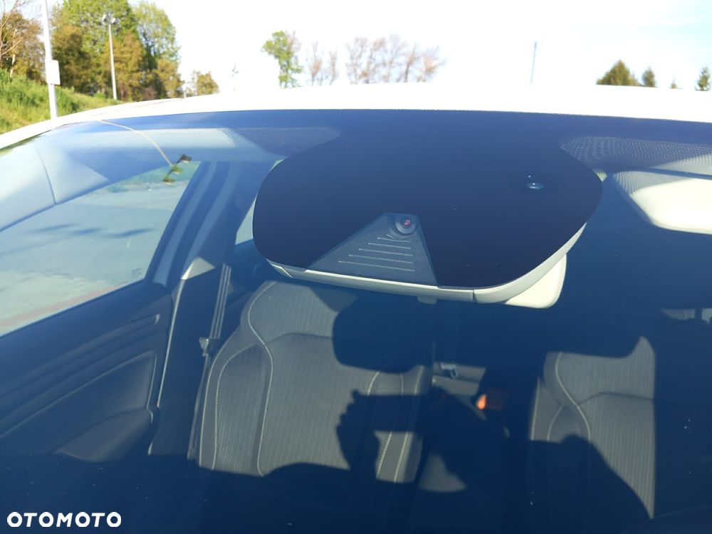 Renault Megane 1.5 Blue dCi Business - 11