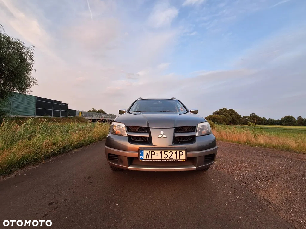 Mitsubishi Outlander 2.0 Comfort 4WD - 13