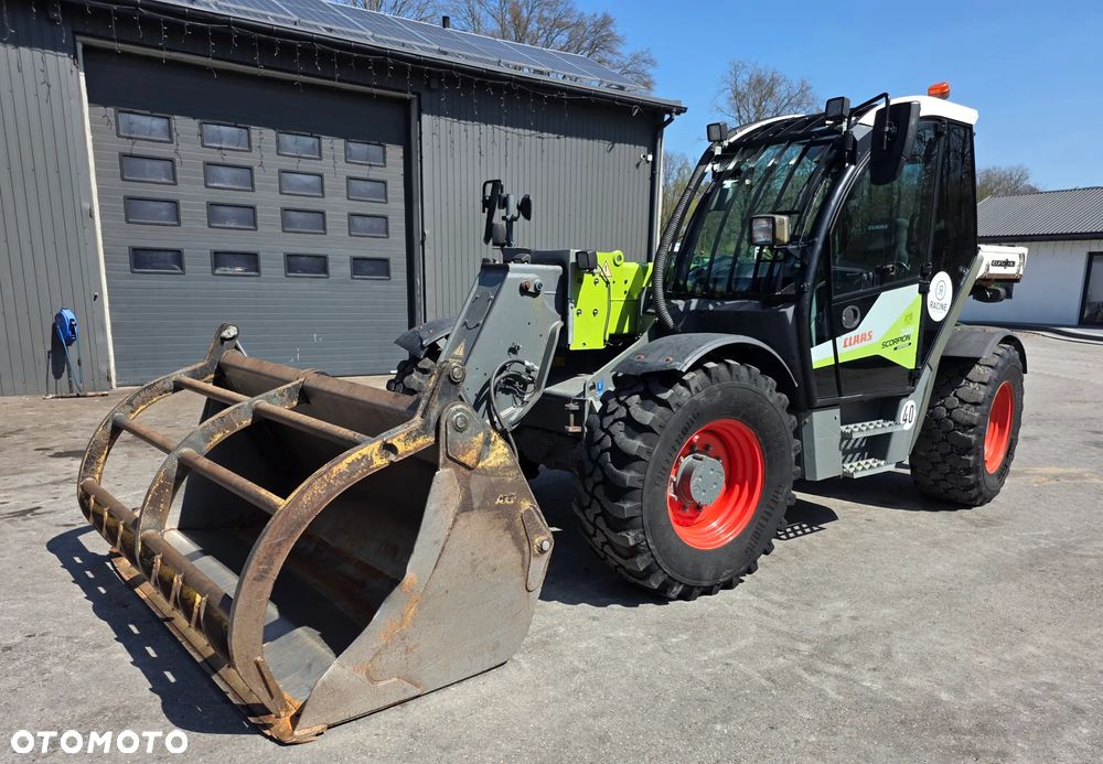 Claas Scorpion 746 VARIPOWER - 3