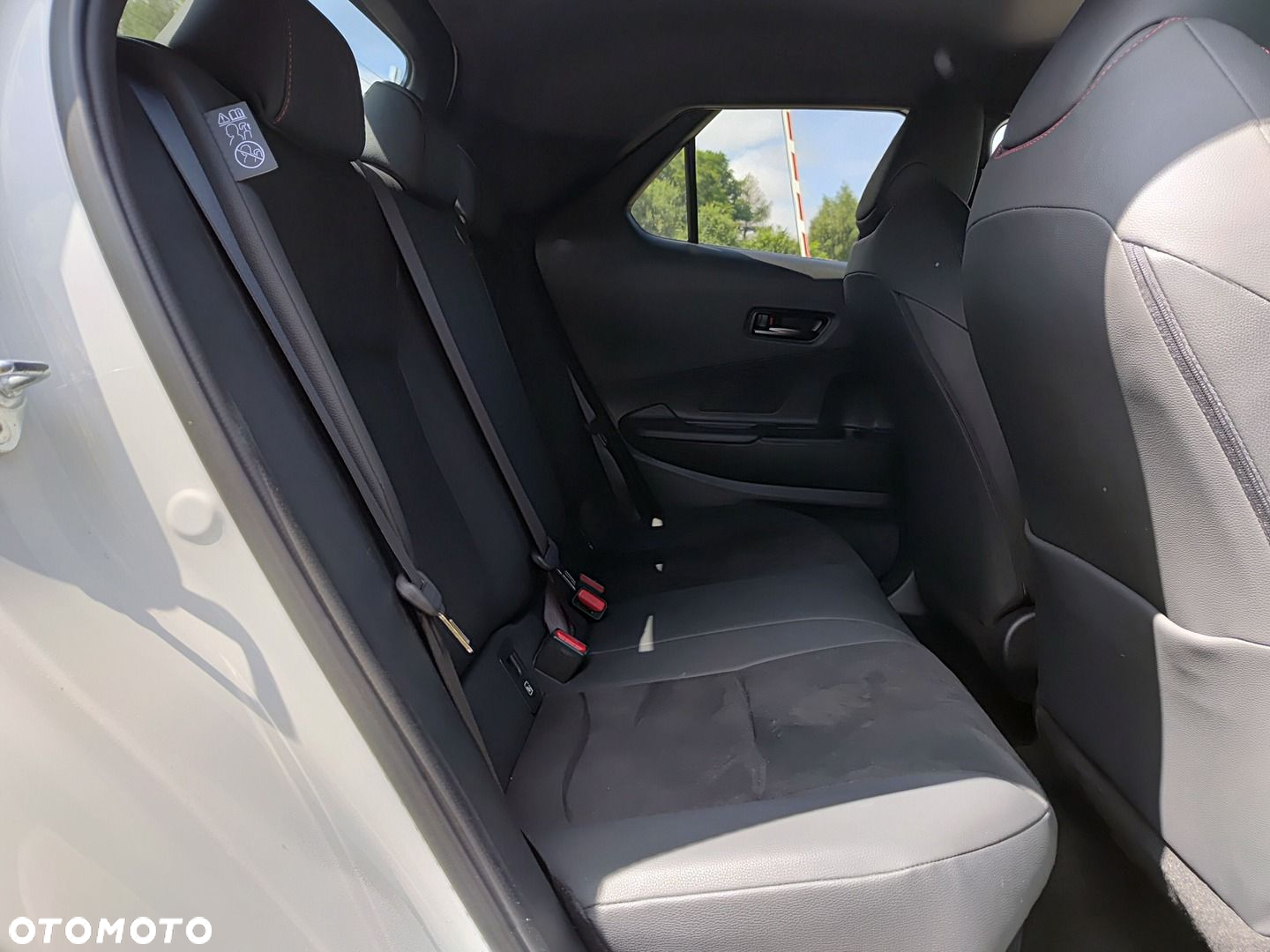 Toyota C-HR - 7