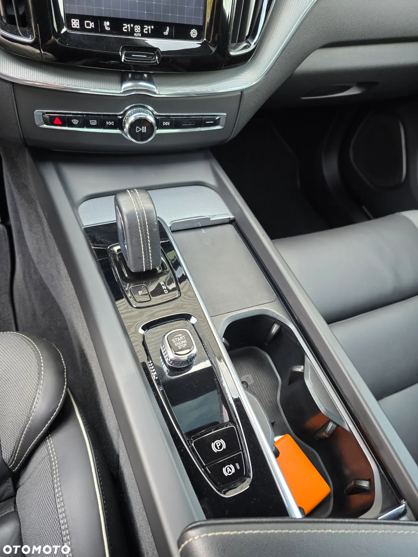 Volvo XC 60 B4 D Geartronic RDesign - 27