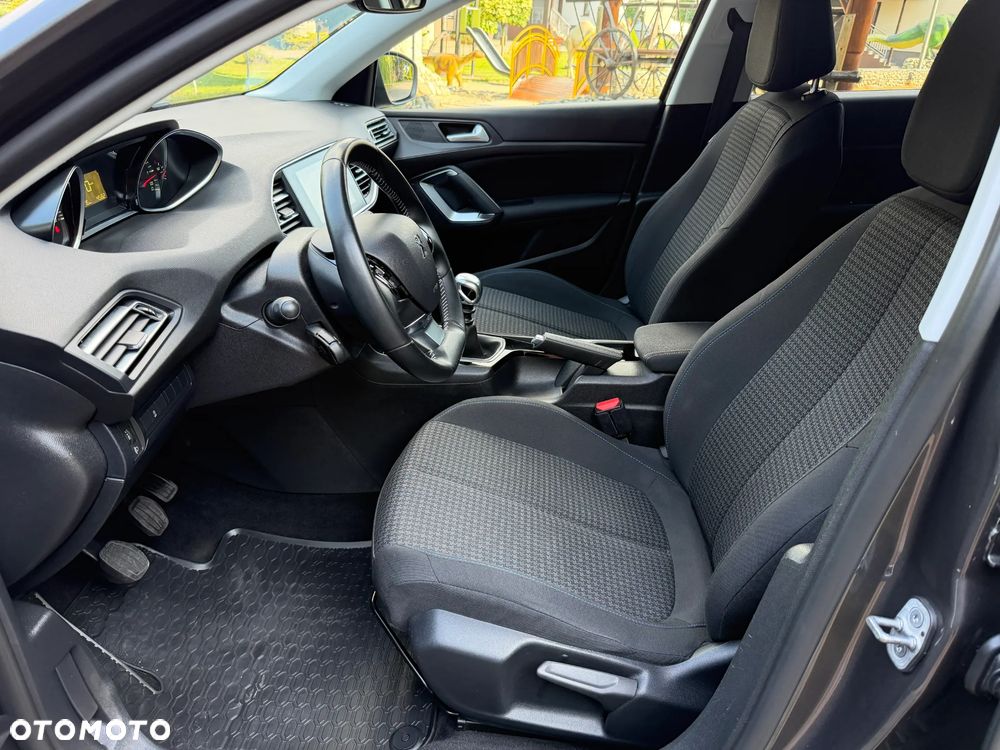 Peugeot 308 BlueHDi 130 Stop & Start Allure - 11
