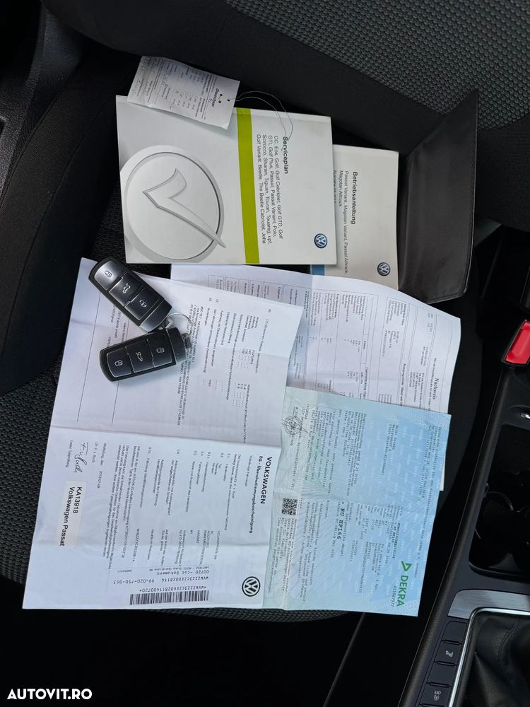 Volkswagen Passat Variant 2.0 TDI BlueMotion Technology DPF Comfortline - 23