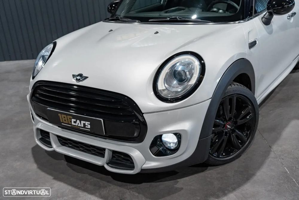 MINI 5 Portas Cooper D Auto - 41