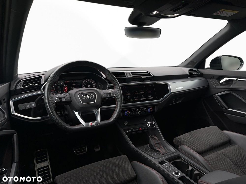 Audi Q3 Sportback - 10