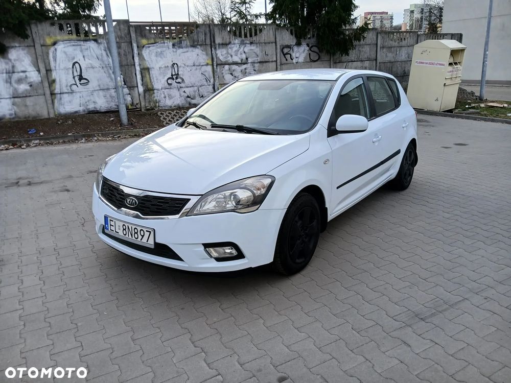 Kia Ceed 1.4 Comfort - 1