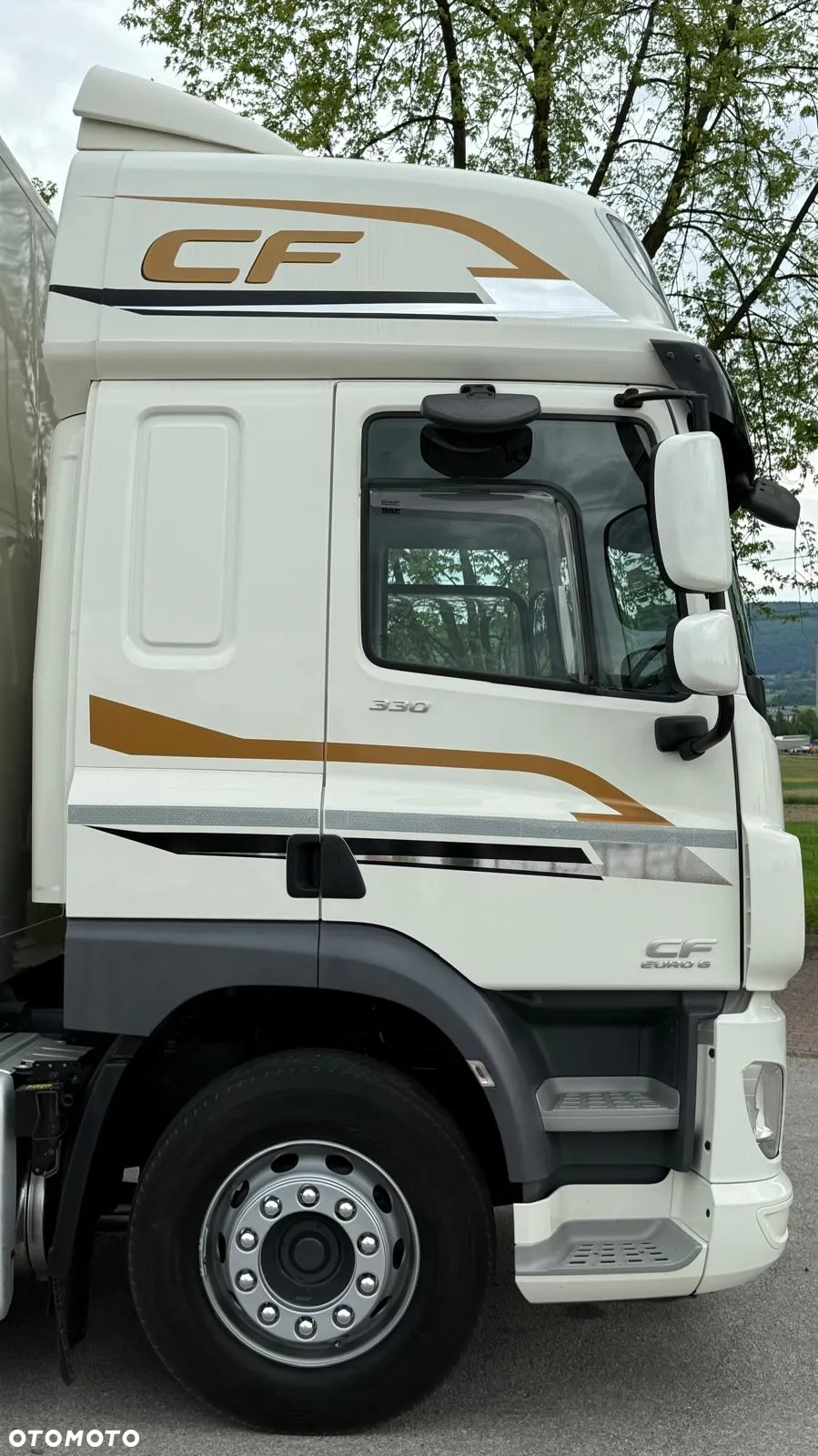 DAF CF 330/10.2017/KONTENER MEBLOWY/IZOTERMA/WINDA/18 PALET/E6/NISKI PRZEBIEG/Z NIEMIEC/JAK NOWY/DUŻY SILNIK  10 837cm3// - 12