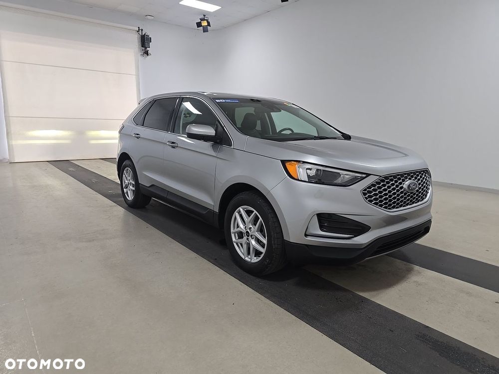 Ford Edge - 4