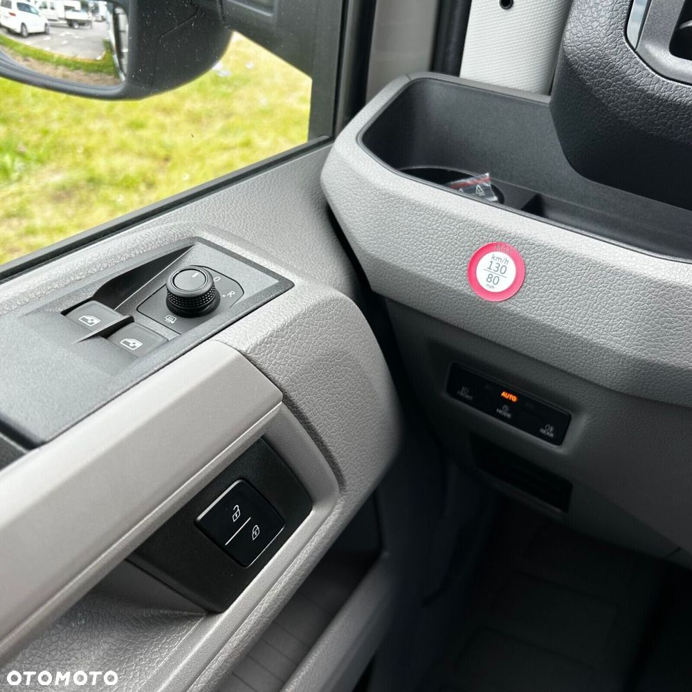 Volkswagen Crafter 50 WYWROTKA Poj. Kabina na bliźniaku DMC=3.5t, 2.0BiTDI 163KM, 4490 mm - 25