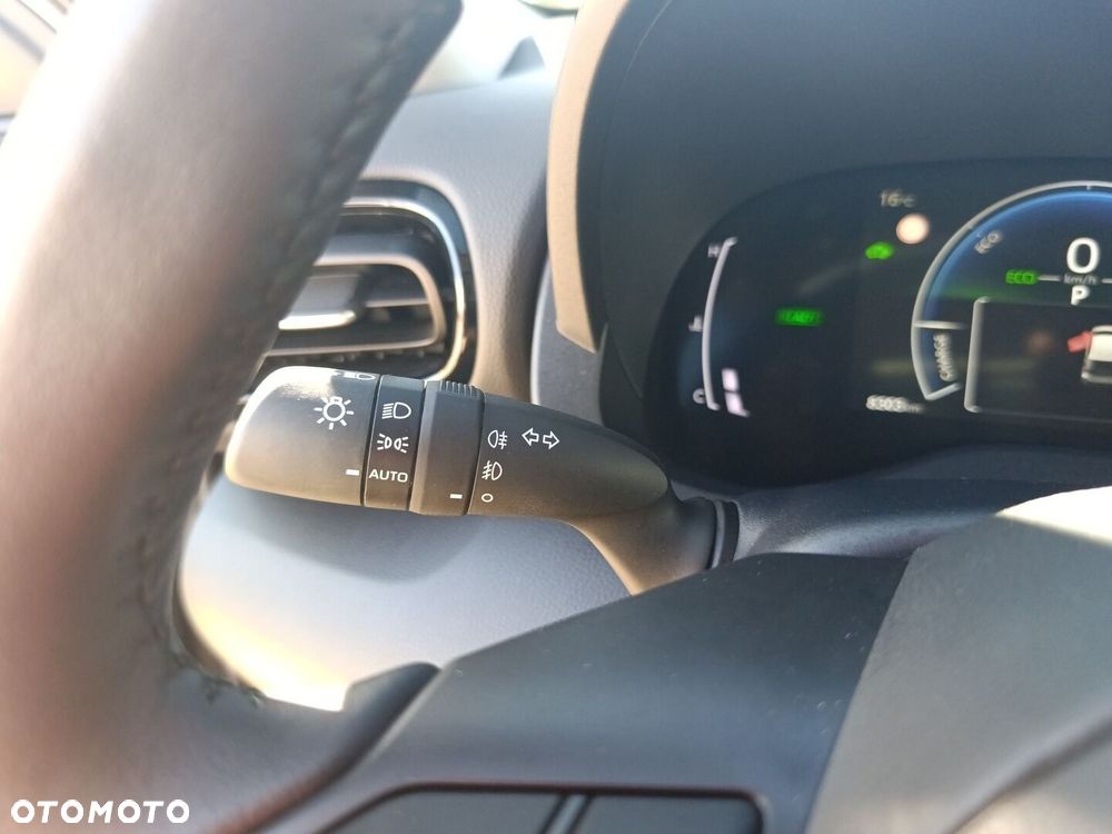 Toyota Yaris Hybrid 1.5 Style - 23