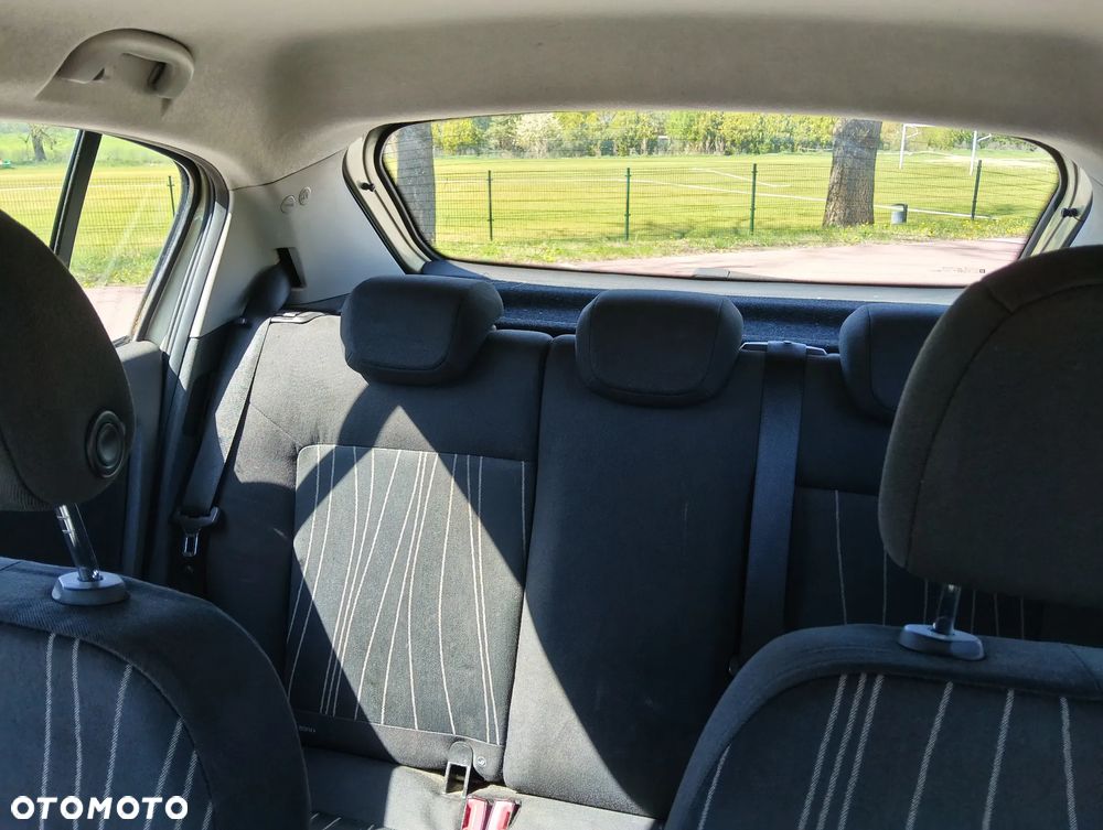 Opel Corsa 1.0 12V Enjoy - 9
