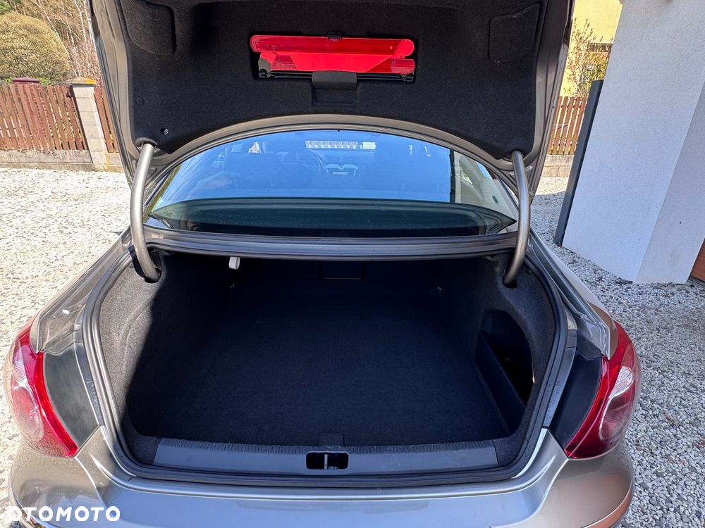 Volkswagen Passat CC 2.0 TDI BlueMotion Technology Exclusive - 18