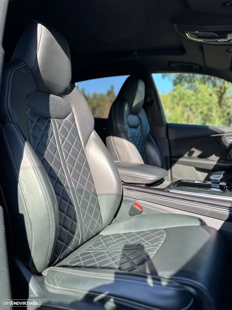 Audi SQ8 4.0 TDI quattro Tiptronic - 23