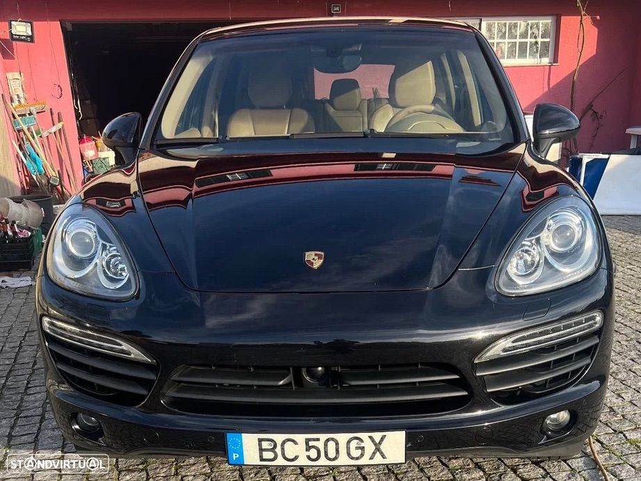 Porsche Cayenne S - 1