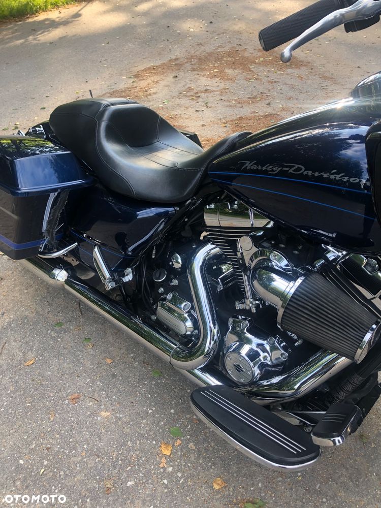 Harley-Davidson Touring Road Glide - 5