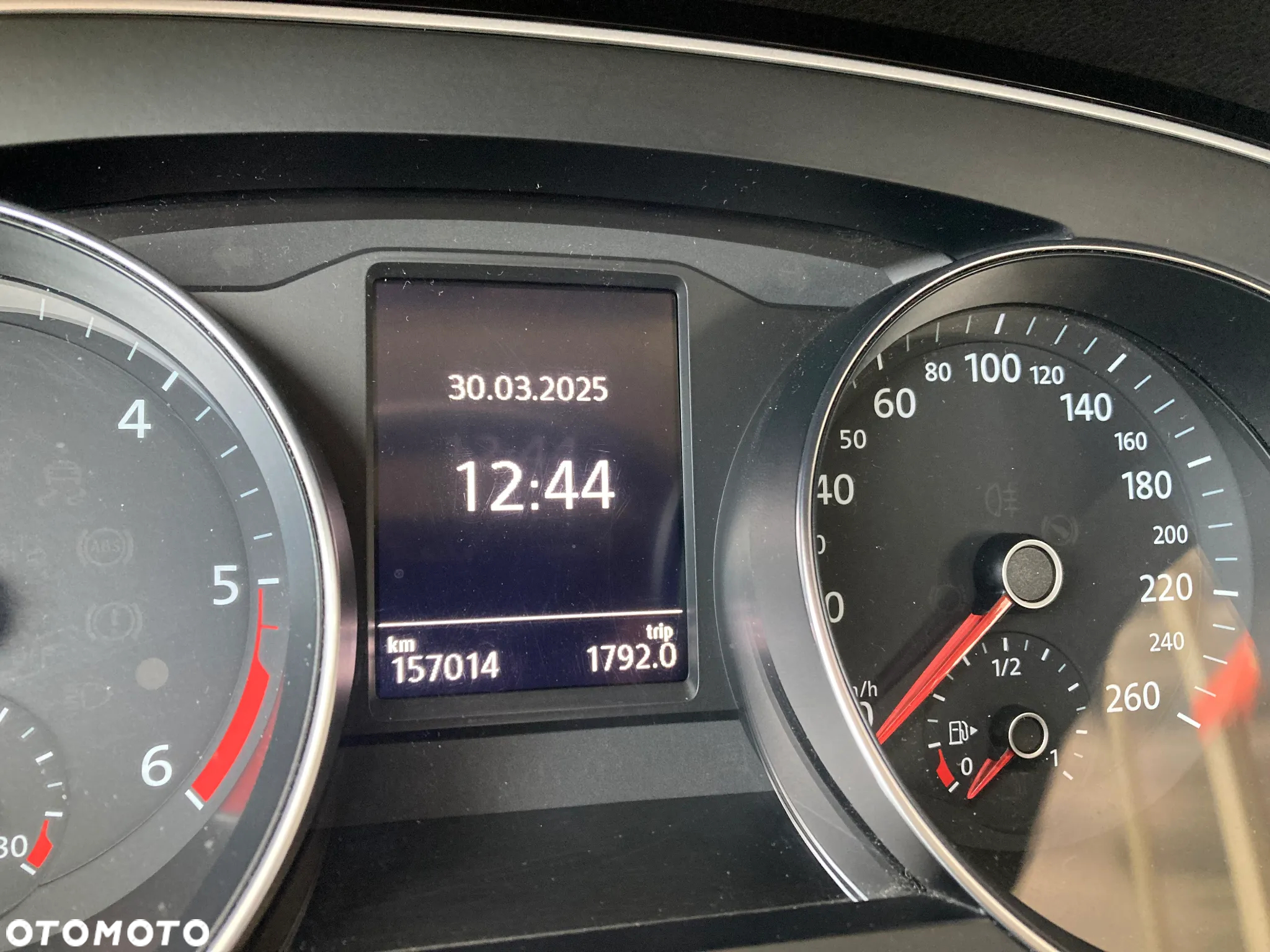 Volkswagen Passat - 20