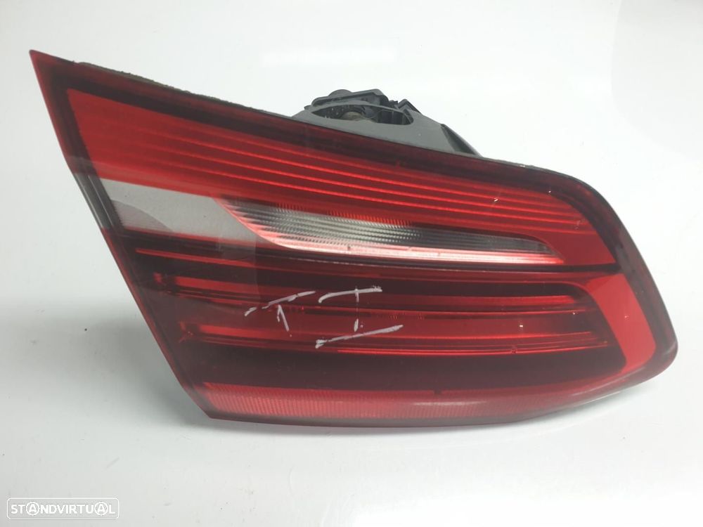 FAROLIM TRASEIRO ESQUERDO INTERIOR BMW SERIE 2 ACTIVE TOURER F45 - 1
