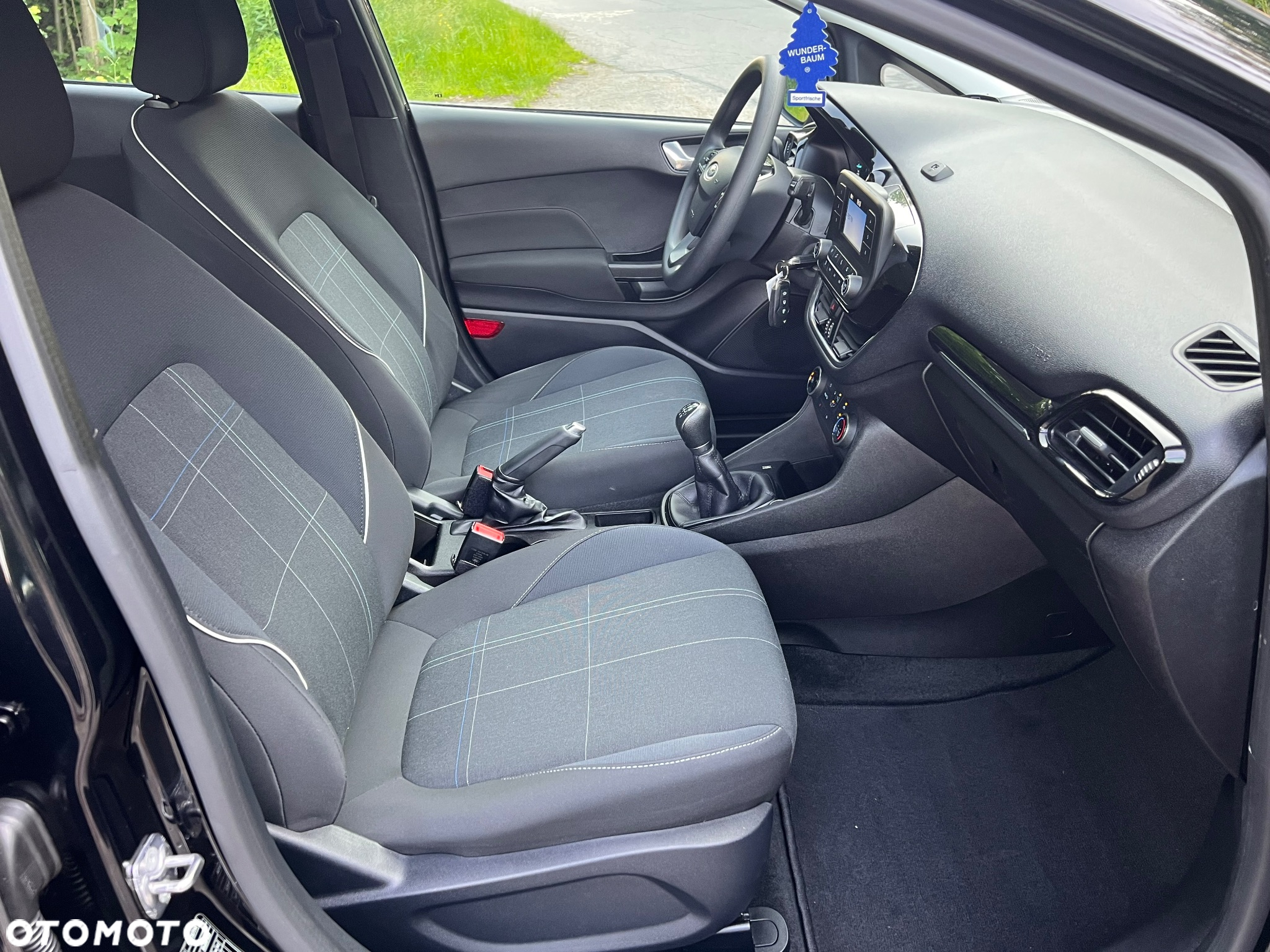 Ford Fiesta 1.1 Trend - 21