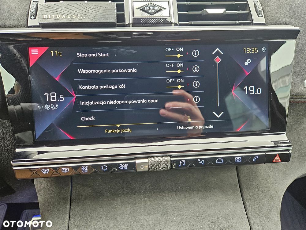 DS Automobiles DS 7 Crossback - 24