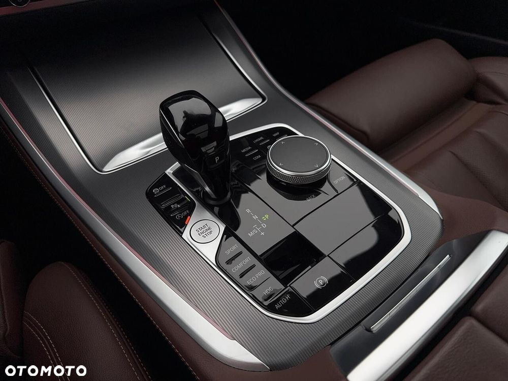 BMW X5 xDrive25d - 33