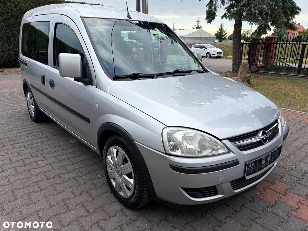Opel Combo Tour Color Edition - 19