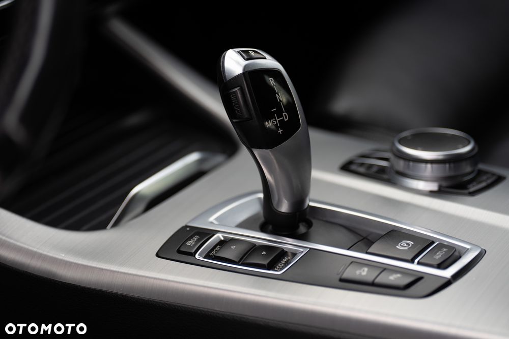 BMW X4 xDrive20d - 14
