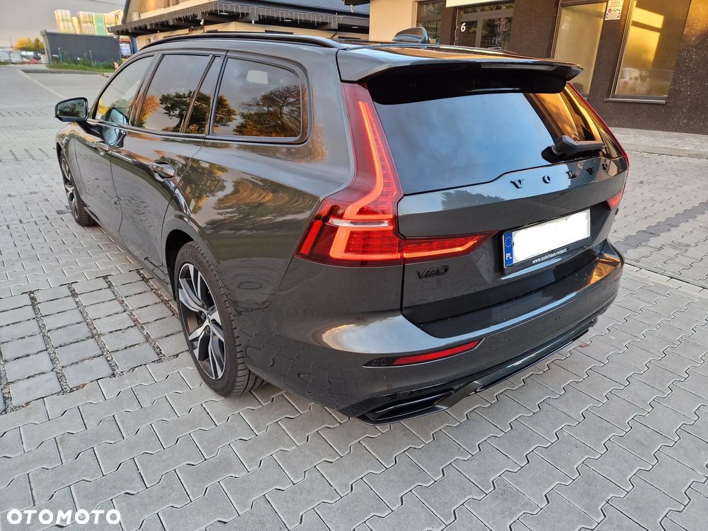 Volvo V60 D4 AWD R-Design - 2