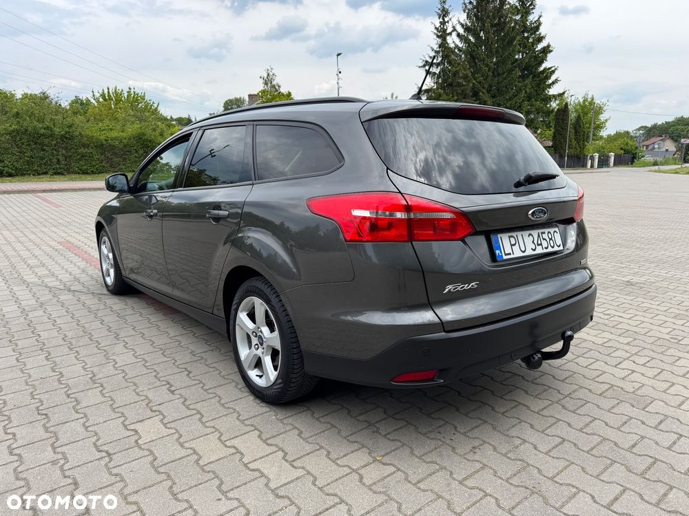 Ford Focus Turnier 1.0 EcoBoost Start-Stopp-System Business Edition - 4
