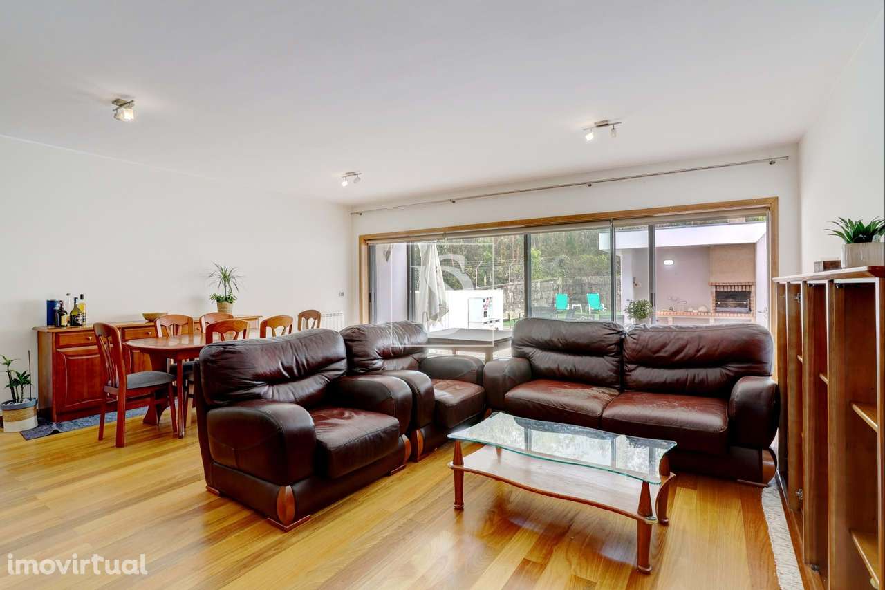 Moradia T3 com espaço exterior e garagem - Nogueira - Maia - Grande imagem: 4/43