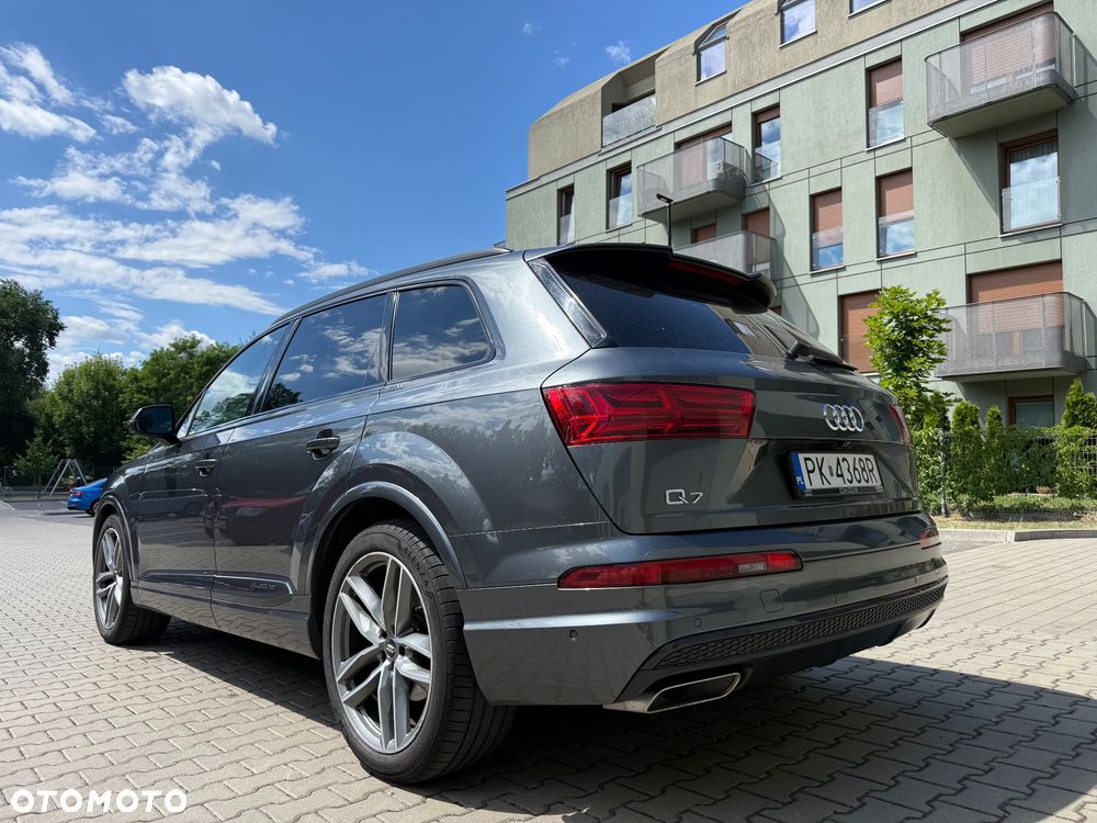 Audi Q7 - 9