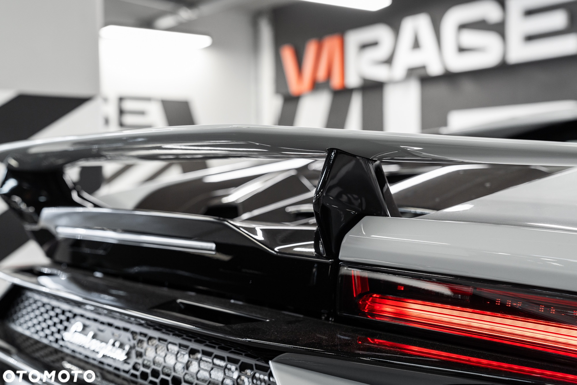 Lamborghini Huracan - 22