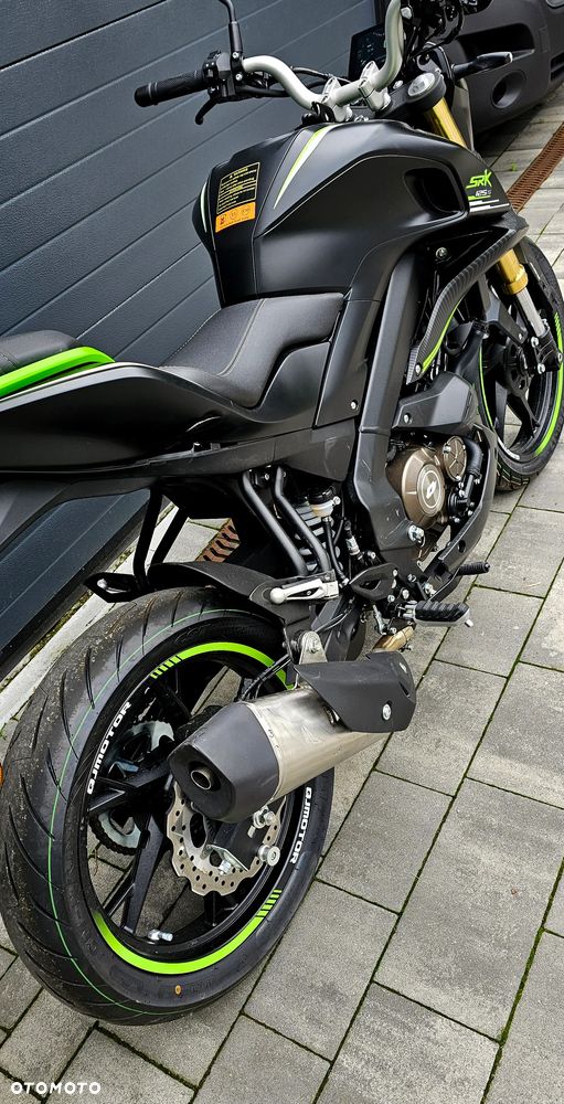 QJMOTOR SRK 125S - 11