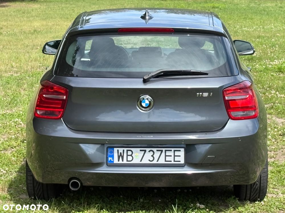 BMW Seria 1 116i - 6