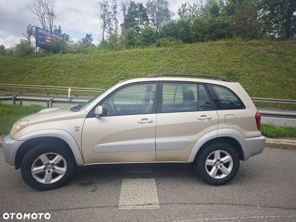 Toyota RAV4 D-4D 4x4 - 1