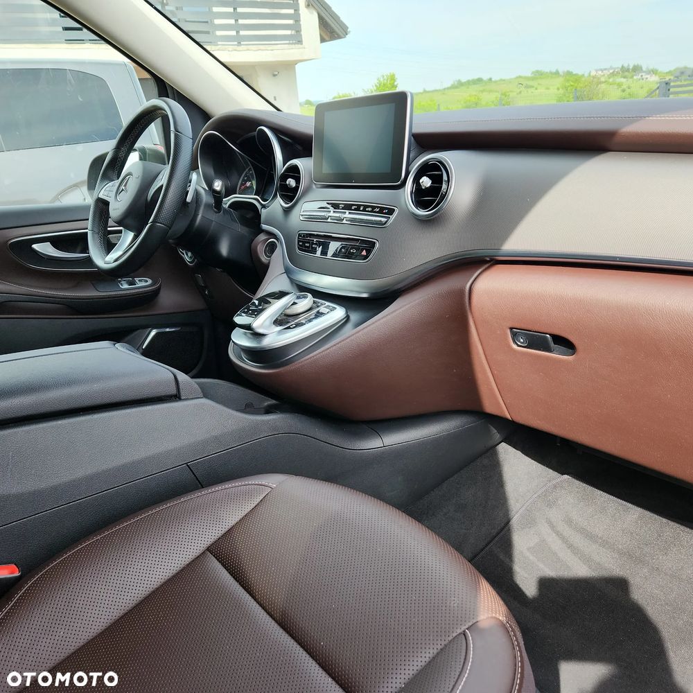 Mercedes-Benz Klasa V 250 d 4-Matic Avantgarde 7G-Tronic (d³ugi) - 17